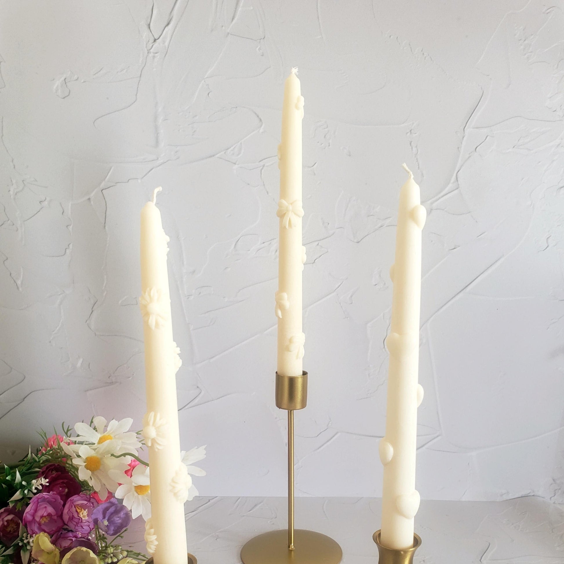 Bougie chandelle décorative coeur, cire végétale de colza. Cierge pour vos bougeoirs. Chandelle à motif blanche. 