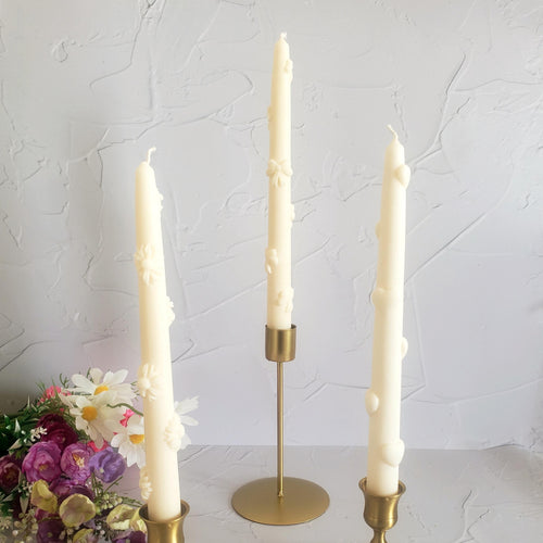 Bougie chandelle fleurs, chandelles décoratives pour votre intérieur et vos évènements. Cire végétale de colza.